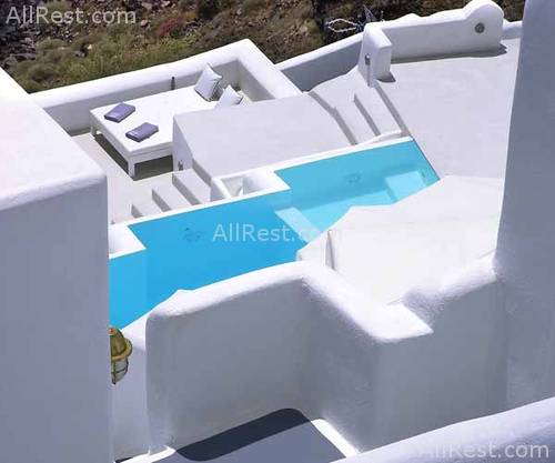 Kirini Suites 